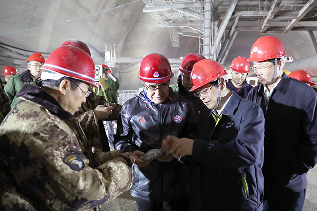 1507703264952466.jpg 193744174.jpg